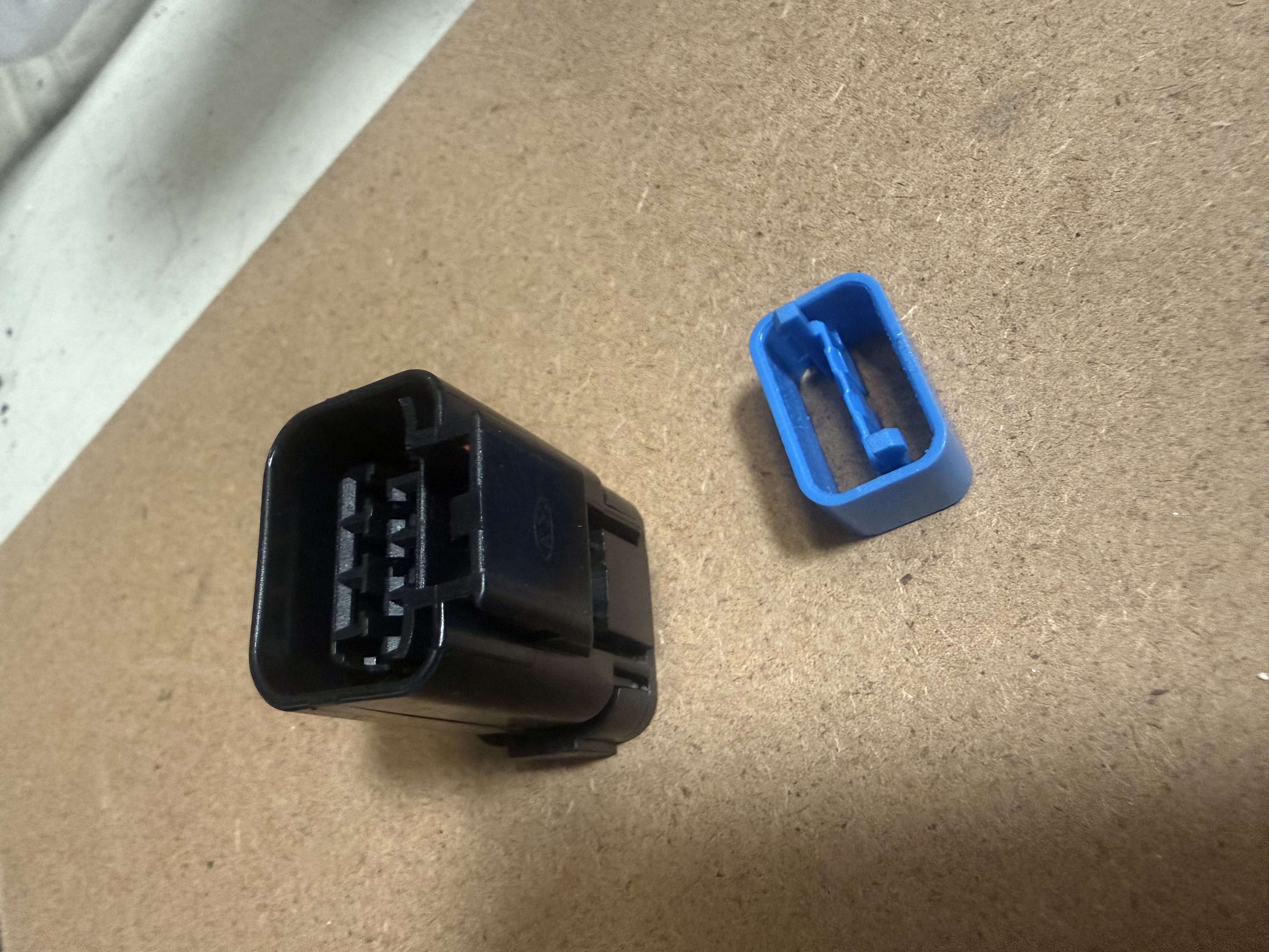 Fuel Tank Electrical Connector APEX 6-Way